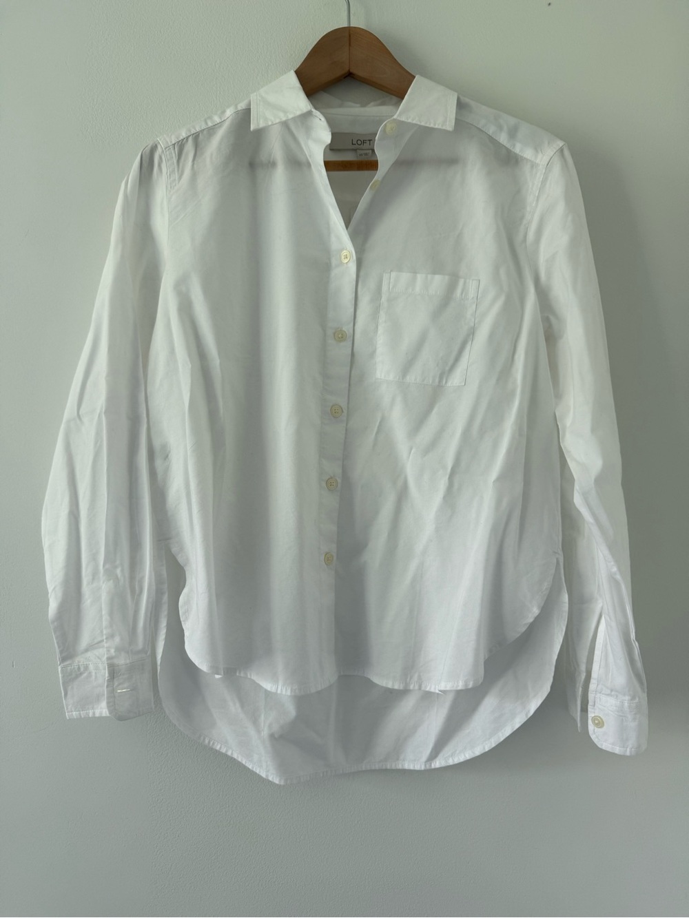 LOFT White Long-Sleeve Button-Up Shirt NWT